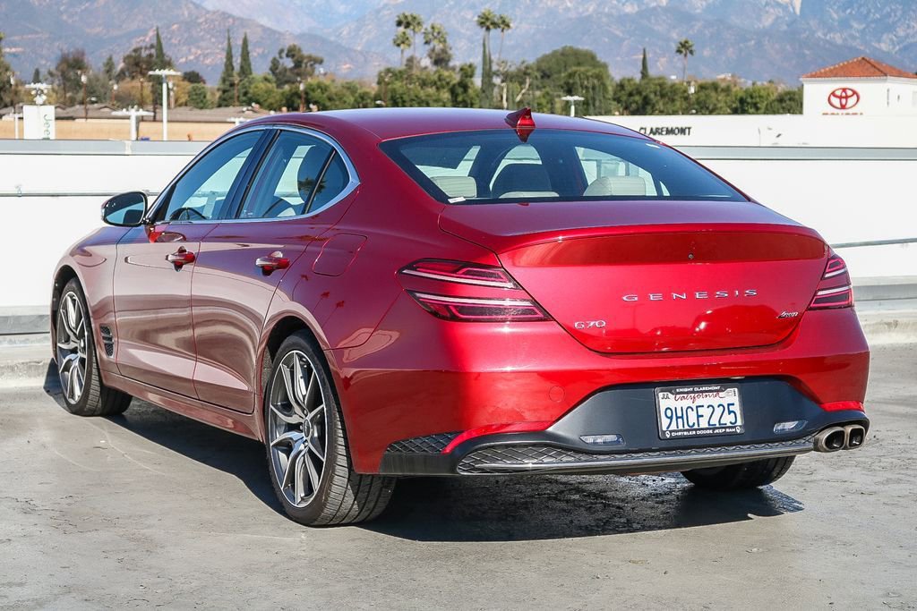 Used 2023 Genesis G70 2.0T image 9