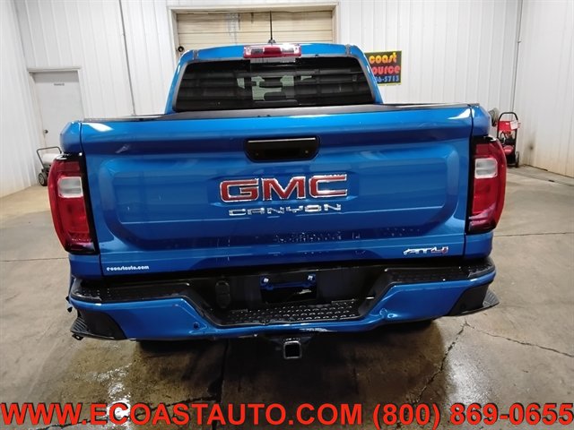 Used 2024 GMC Canyon AT4 w/ AT4 Premium Package AWD/4WD image 8