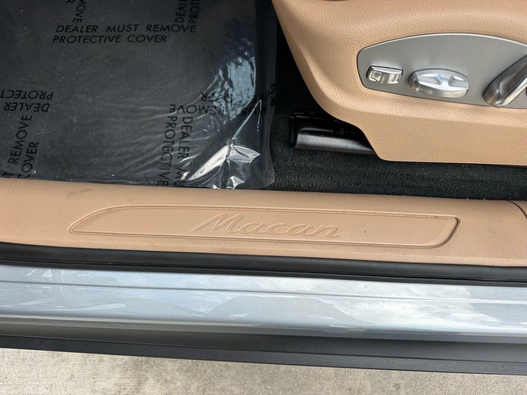 Certified 2026 Porsche Macan Turbo AWD/4WD image 23