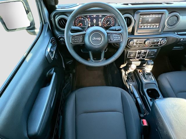 Used 2023 Jeep Gladiator Sport image 21