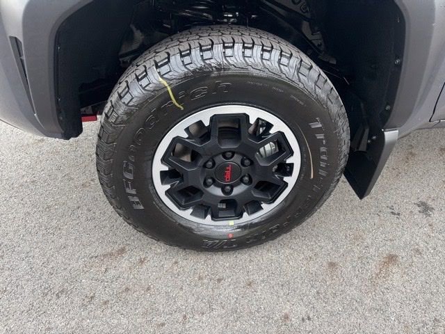 New 2026 Toyota Tacoma TRD Off-Road AWD/4WD image 9