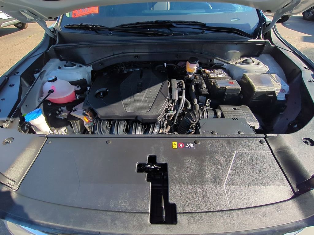 Certified 2025 Kia Sorento S image 29