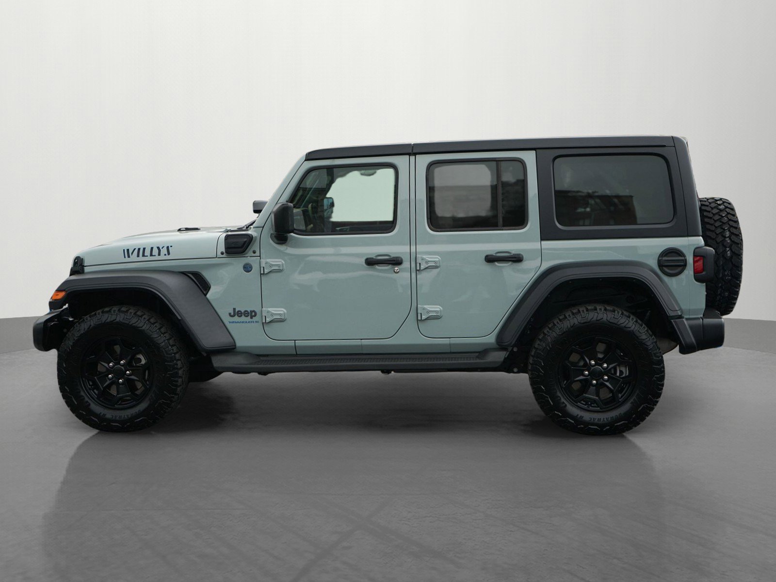 Used 2023 Jeep Wrangler Unlimited w/ Cold Weather Group image 4