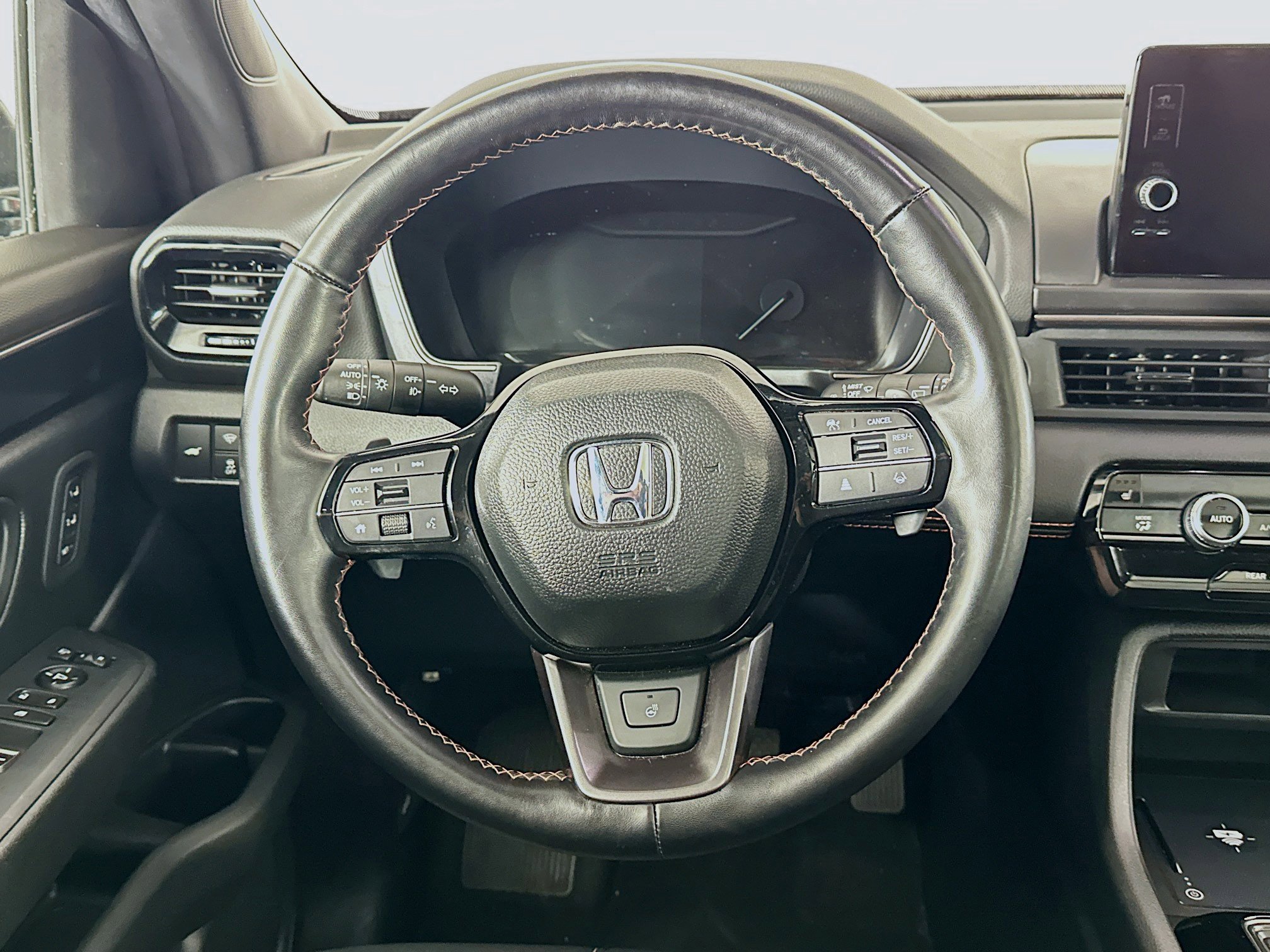 Used 2024 Honda Pilot TrailSport image 18