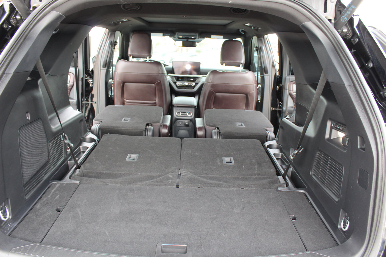 Used 2025 Ford Explorer Platinum w/ LUX Leather Package image 71