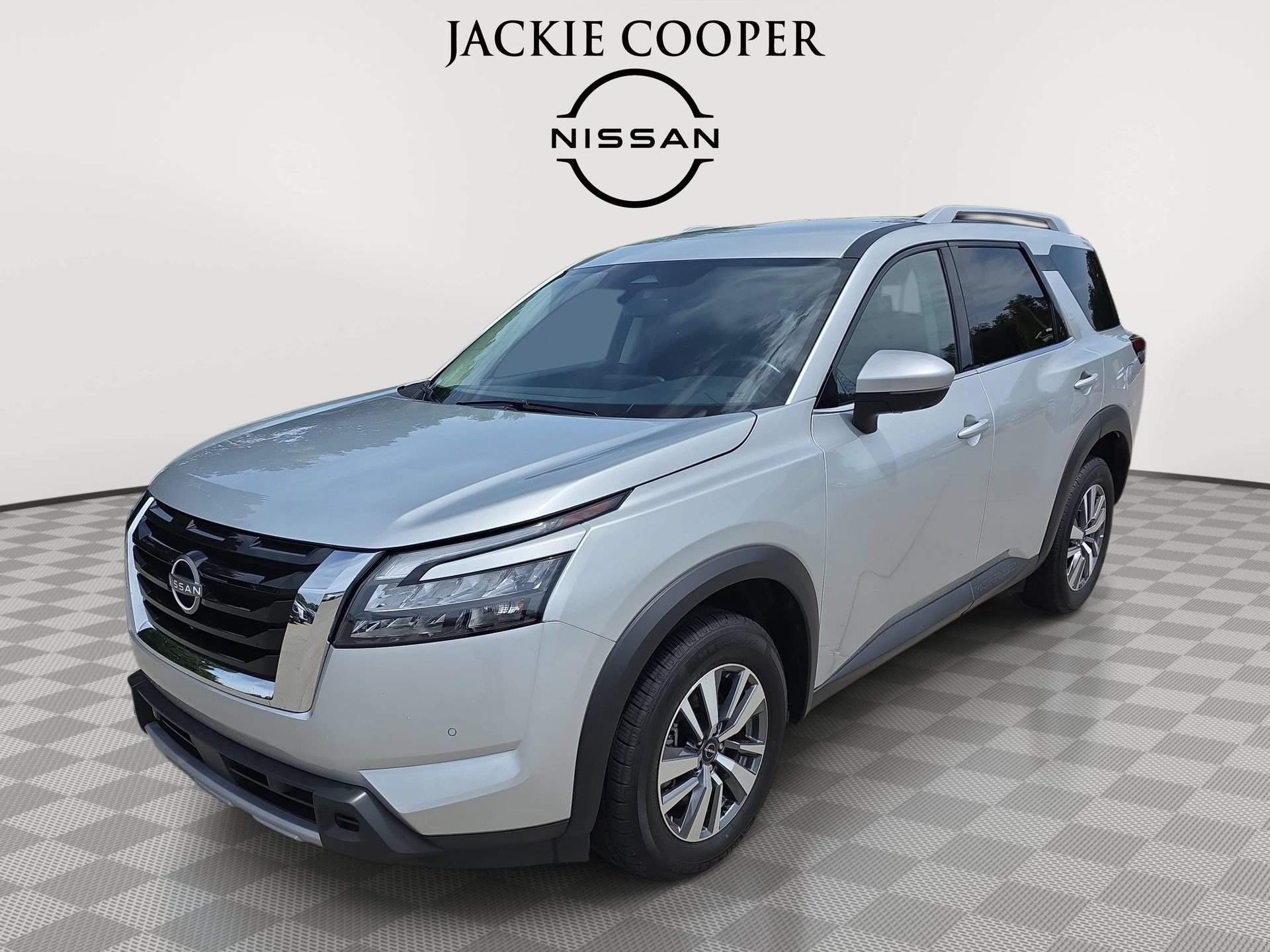 Used 2025 Nissan Pathfinder SL