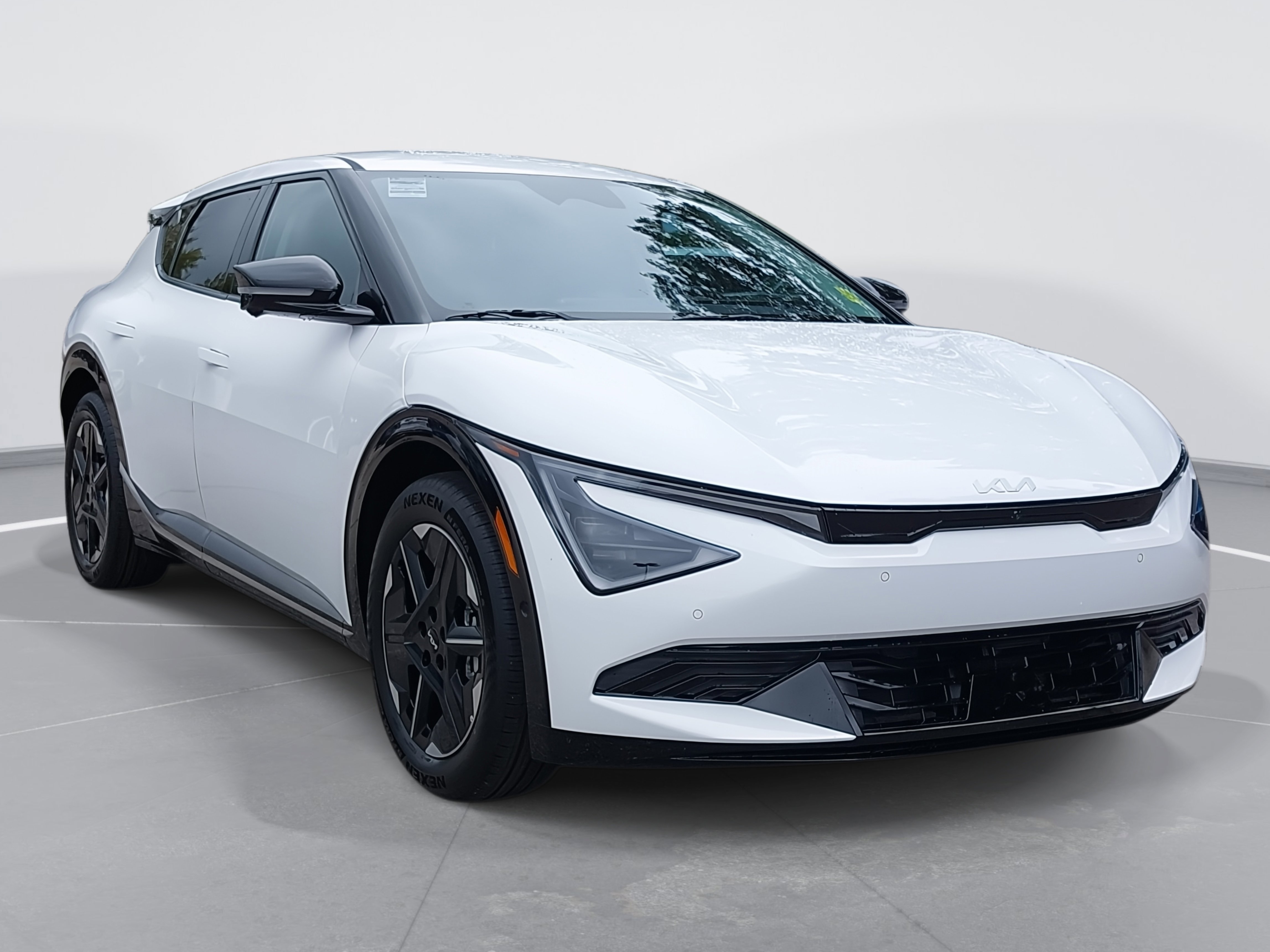 New 2025 Kia EV6 Wind image 3