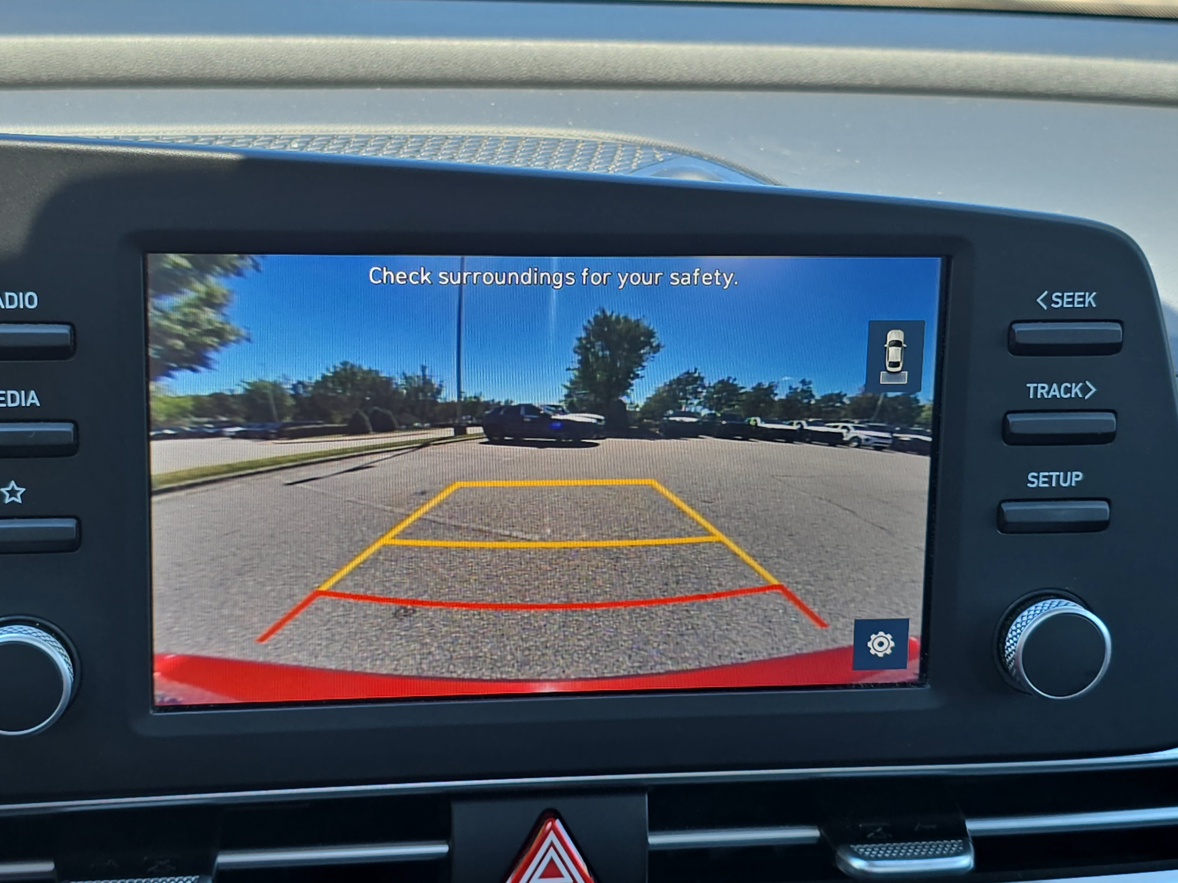 Used 2023 Hyundai Elantra SE FWD image 21