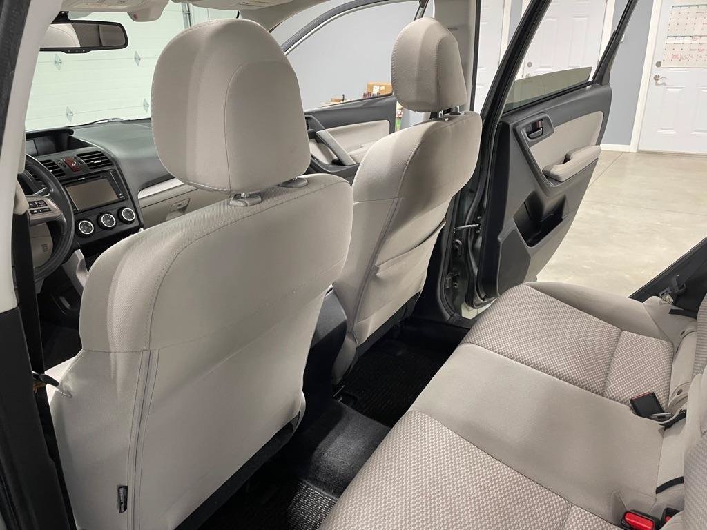 Used 2015 Subaru Forester 2.5i Premium AWD/4WD image 14