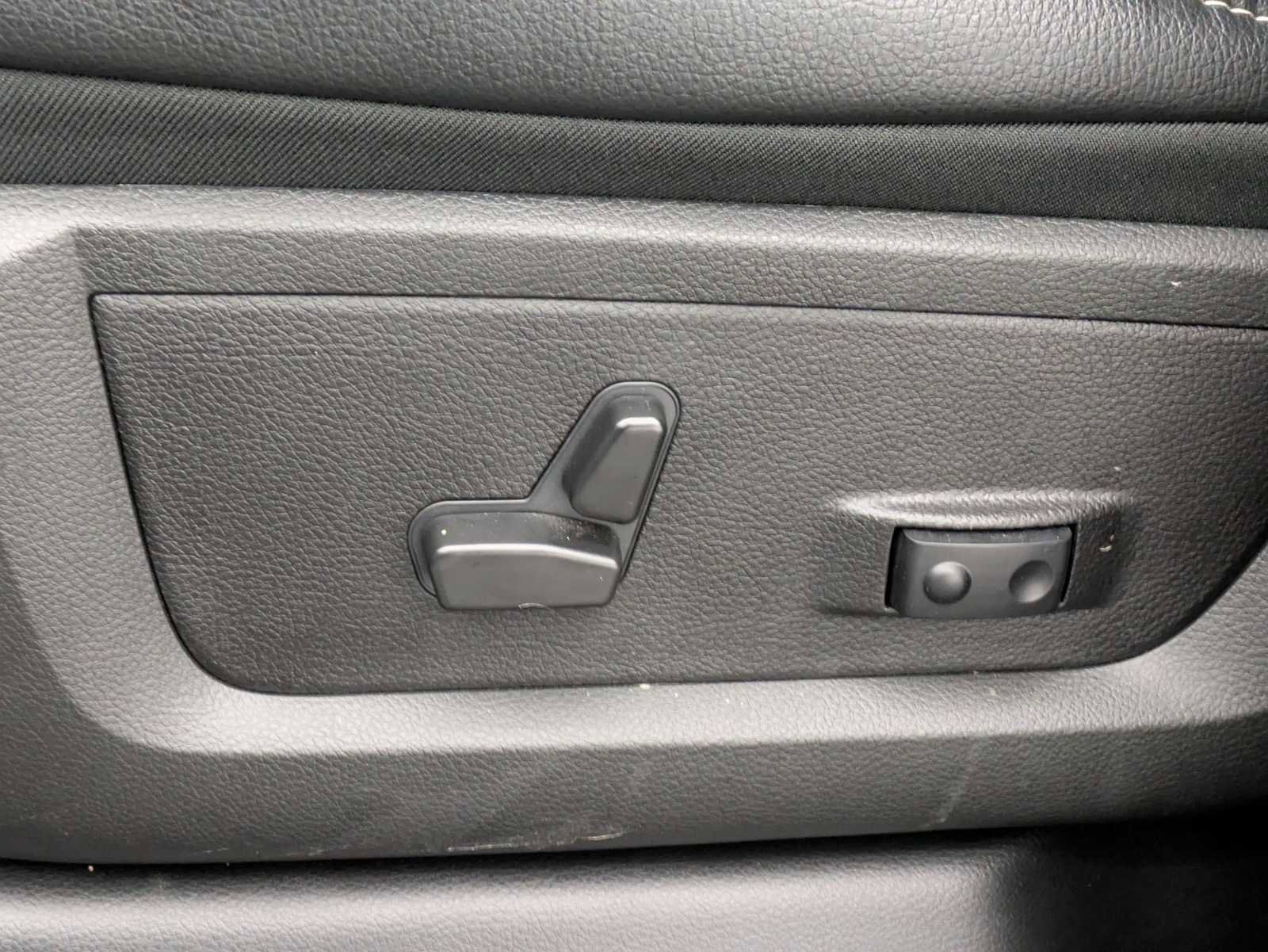 Used 2024 RAM 2500 Laramie w/ Safety Group image 21