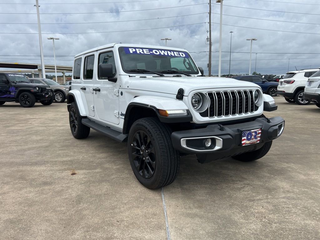 Used 2025 Jeep Wrangler Unlimited Sahara image 3