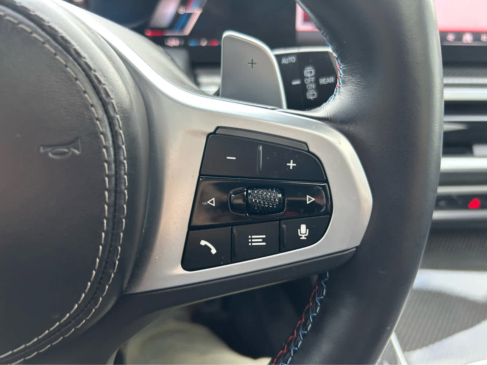 Certified 2024 BMW X5 M60i image 36