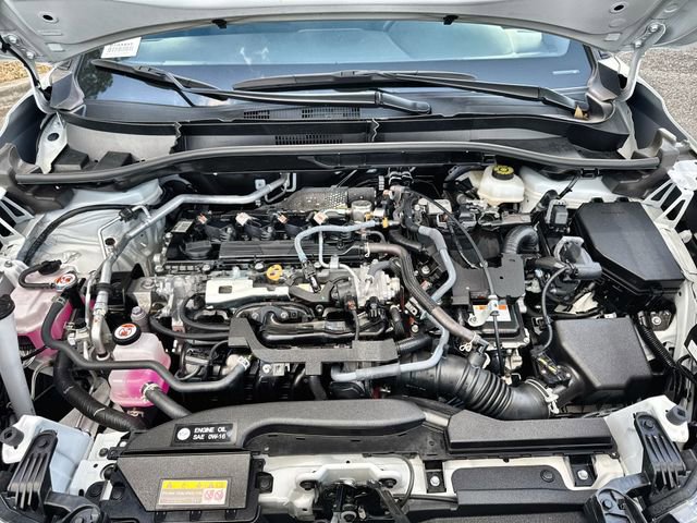 Used 2025 Toyota Corolla Cross SE image 33