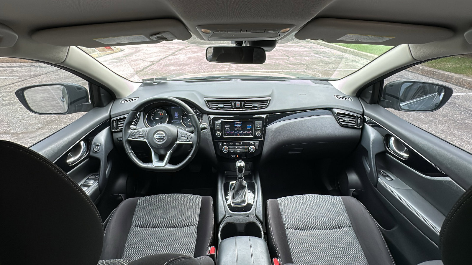 Certified 2021 Nissan Rogue Sport SV image 27