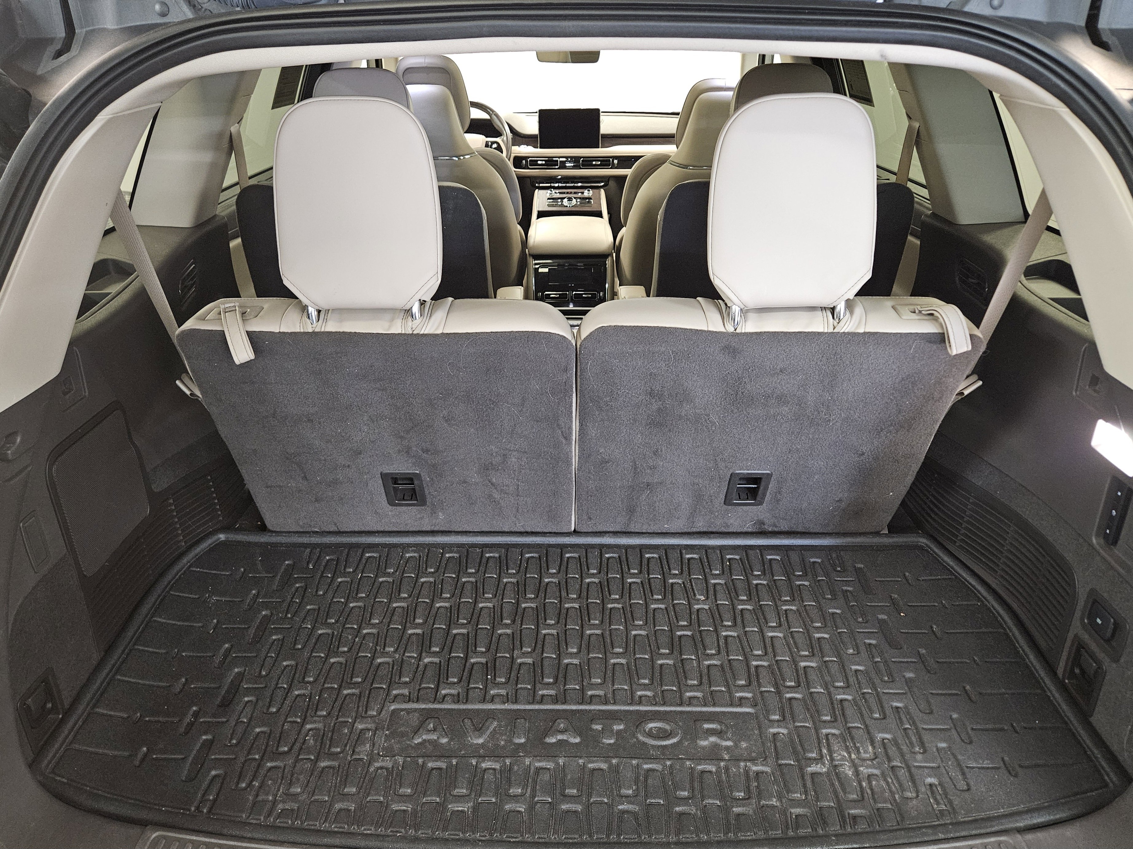 Used 2022 Lincoln Aviator Grand Touring w/ Equipment Group 301A image 17