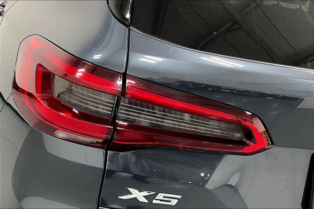 Used 2020 BMW X5 xDrive40i w/ Convenience Package image 40