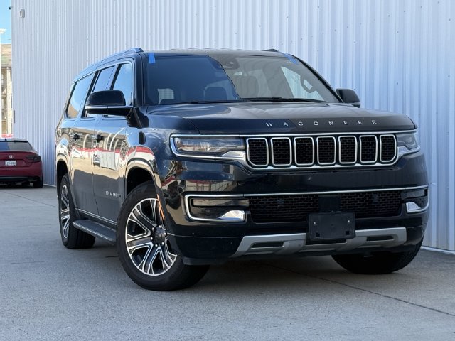Used 2024 Jeep Wagoneer L Series II RWD image 2