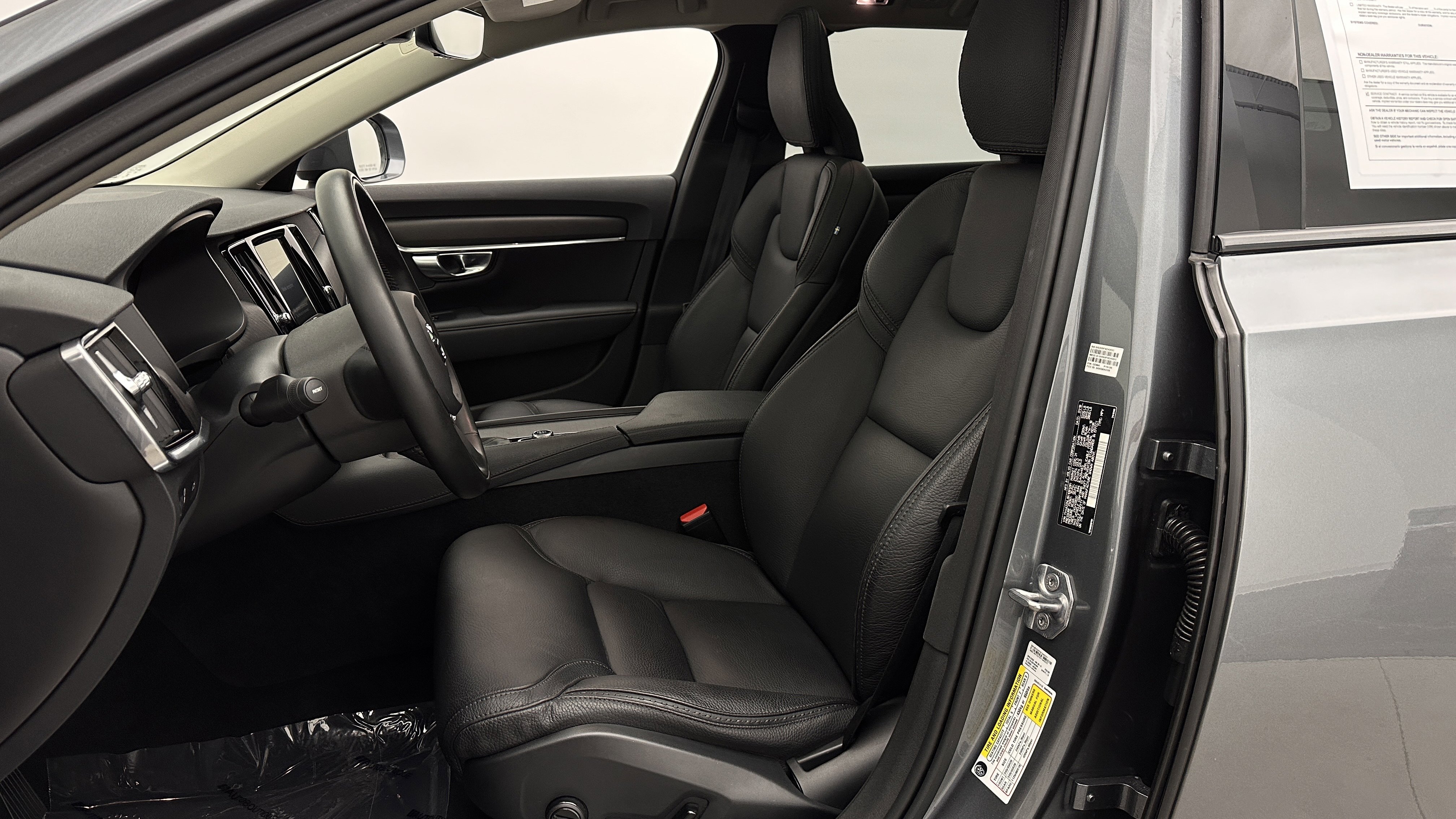 Used 2019 Volvo V90 T6 Cross Country w/ Advanced Package AWD/4WD image 14