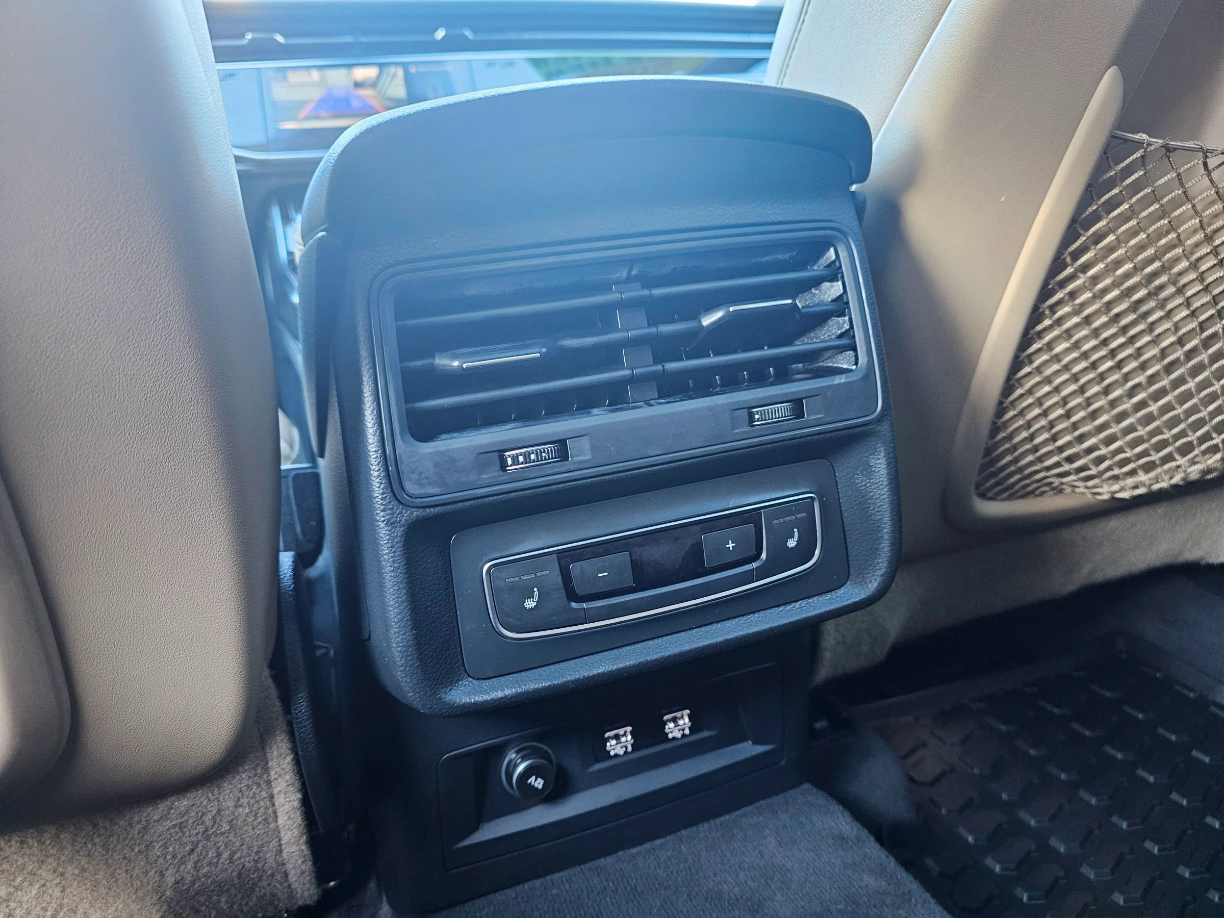 Used 2020 Audi Q7 3.0T Premium image 34