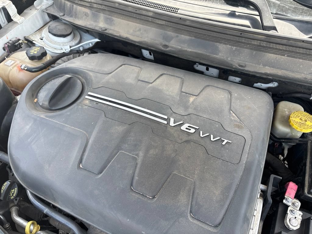 Used 2017 Jeep Cherokee Latitude w/ Comfort/Convenience Group FWD image 30