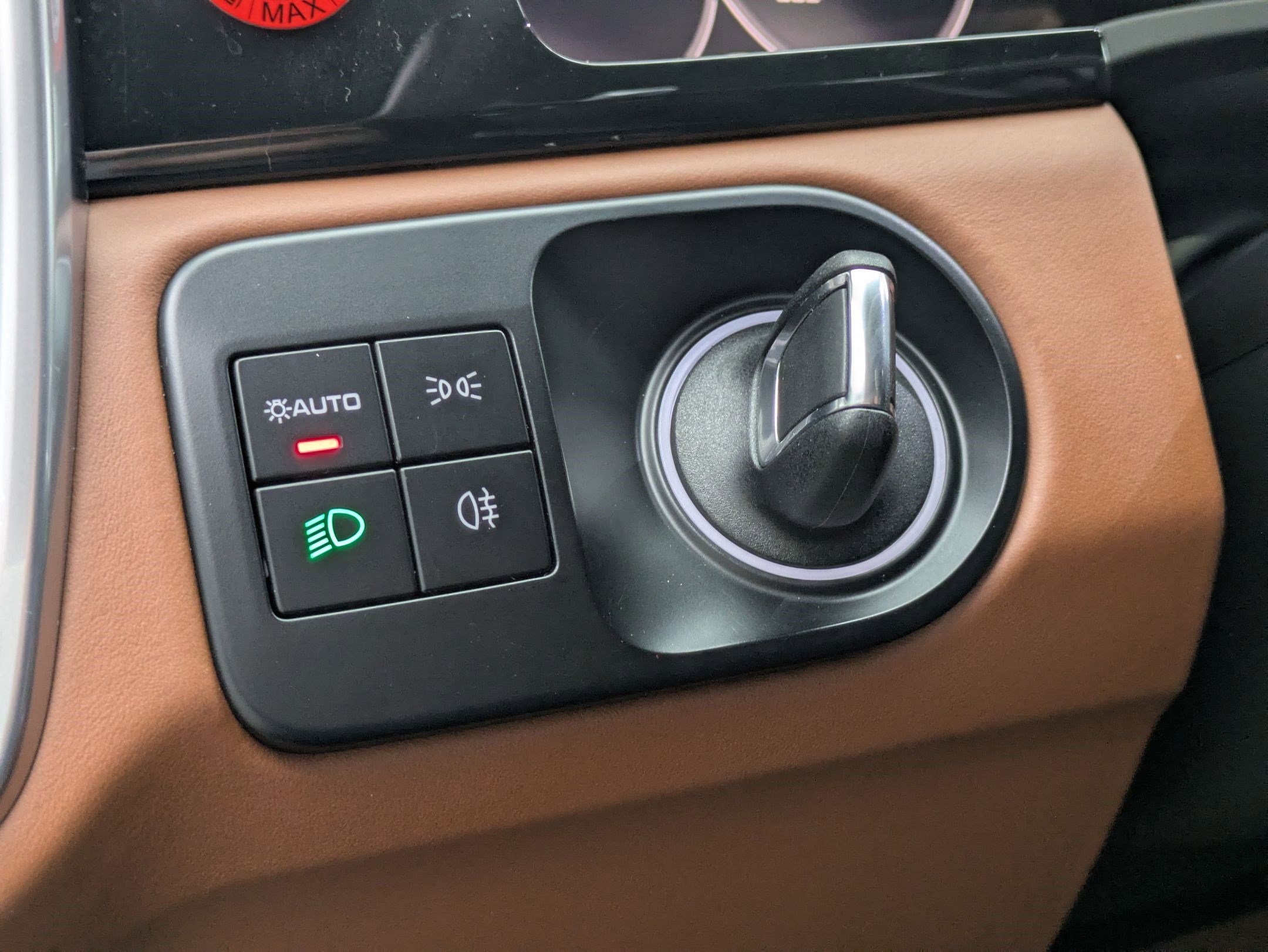 Used 2023 Porsche Cayenne Turbo S image 19