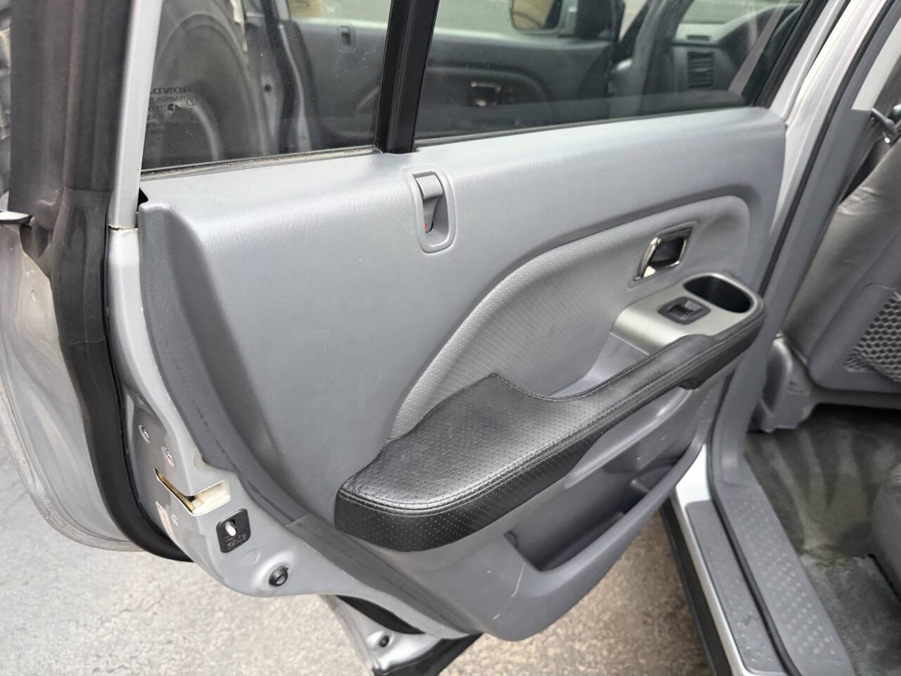 Used 2004 Honda Pilot EX image 20