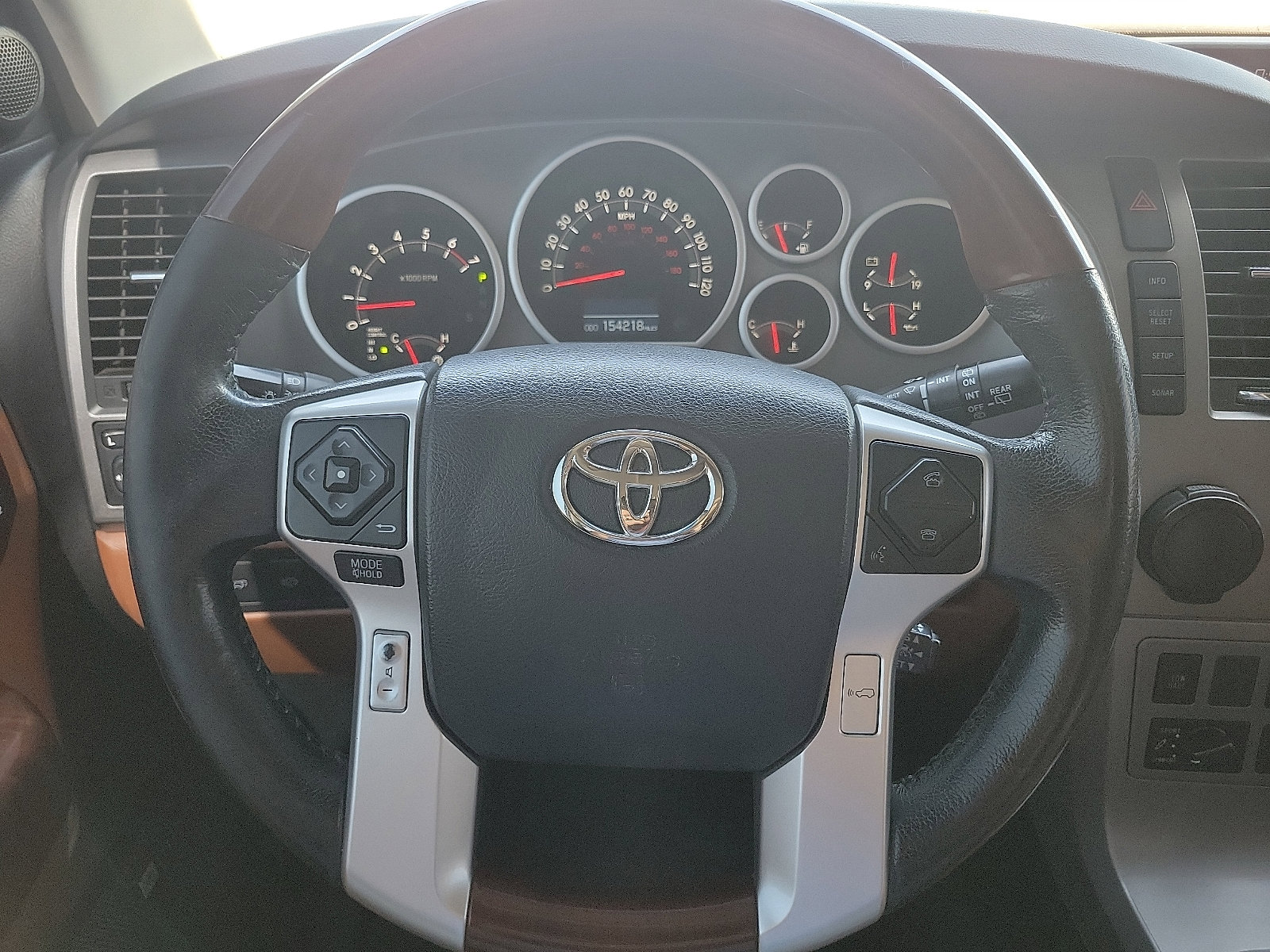 Used 2016 Toyota Sequoia Platinum image 19