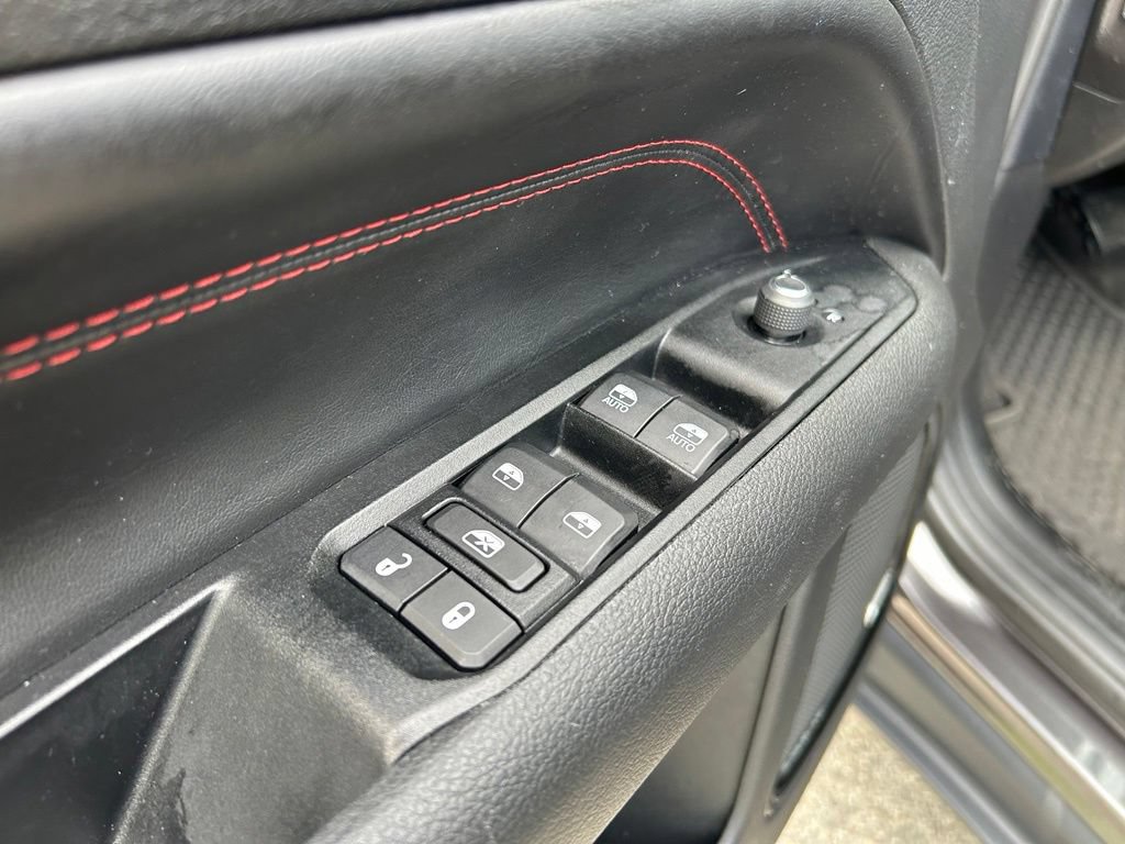 Used 2022 Jeep Compass Trailhawk w/ Sun and Sound Group AWD/4WD image 17