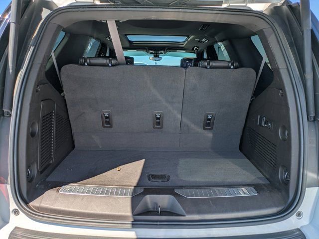 Used 2021 GMC Yukon Denali w/ Denali Premium Package image 11
