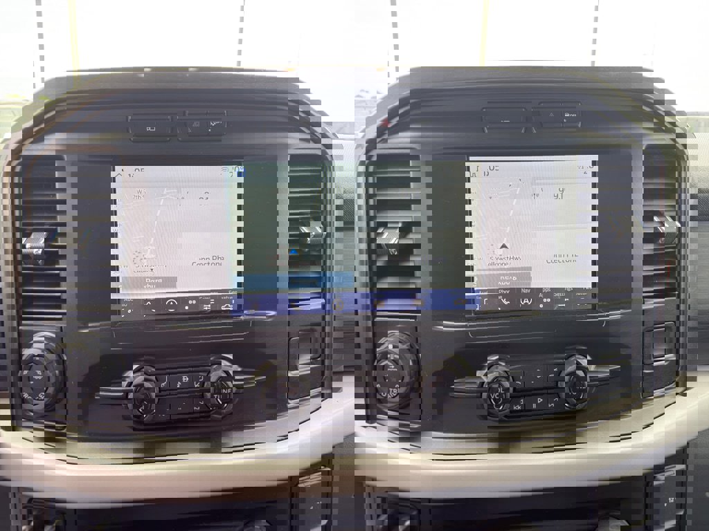 Used 2023 Ford F150 XLT w/ Trailer Tow Package image 14