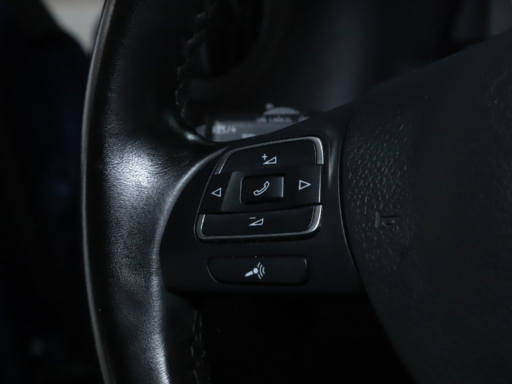 Used 2017 Volkswagen Tiguan Limited w/ Premium Package image 33