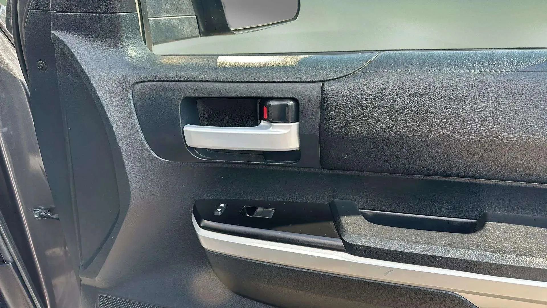 Used 2015 Toyota Tundra SR5 image 20