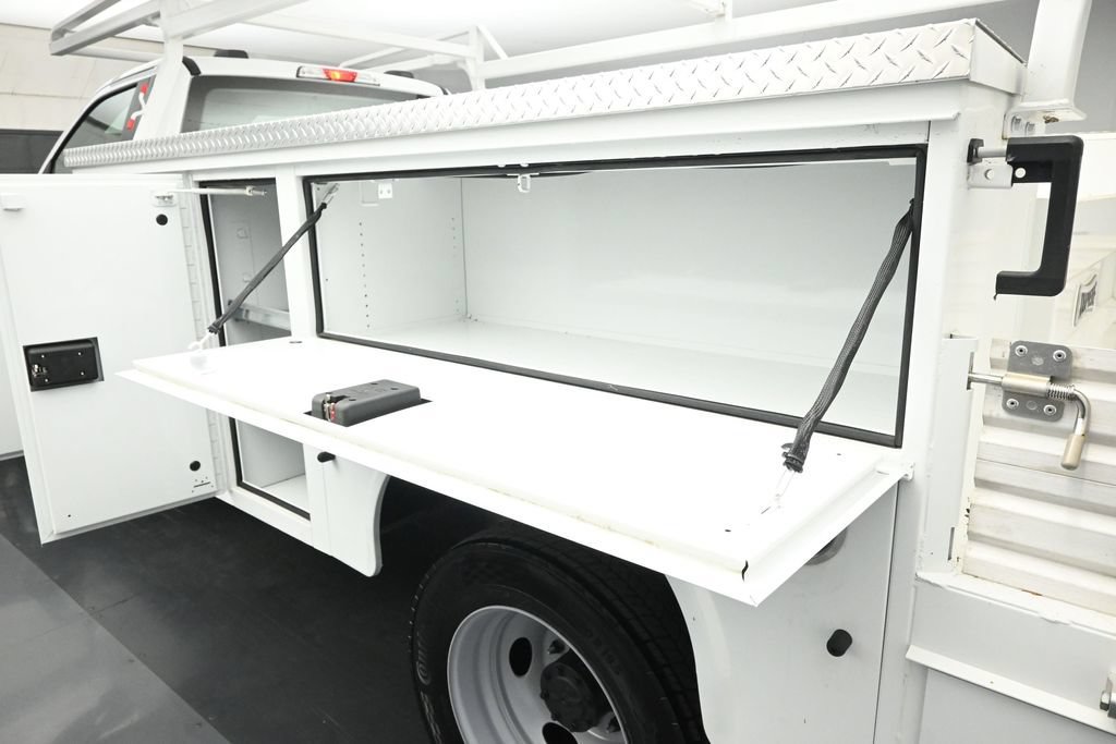 New 2026 Ford F550 2WD Regular Cab Super Duty image 18