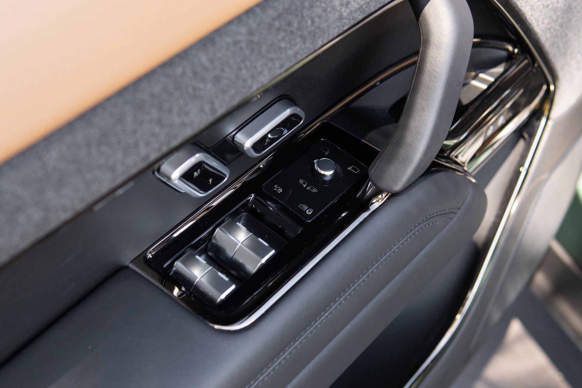 Used 2025 Land Rover Range Rover Sport Dynamic SE AWD/4WD image 29