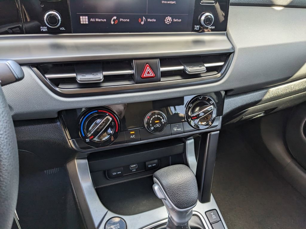 Certified 2025 Kia Seltos LX AWD/4WD image 24