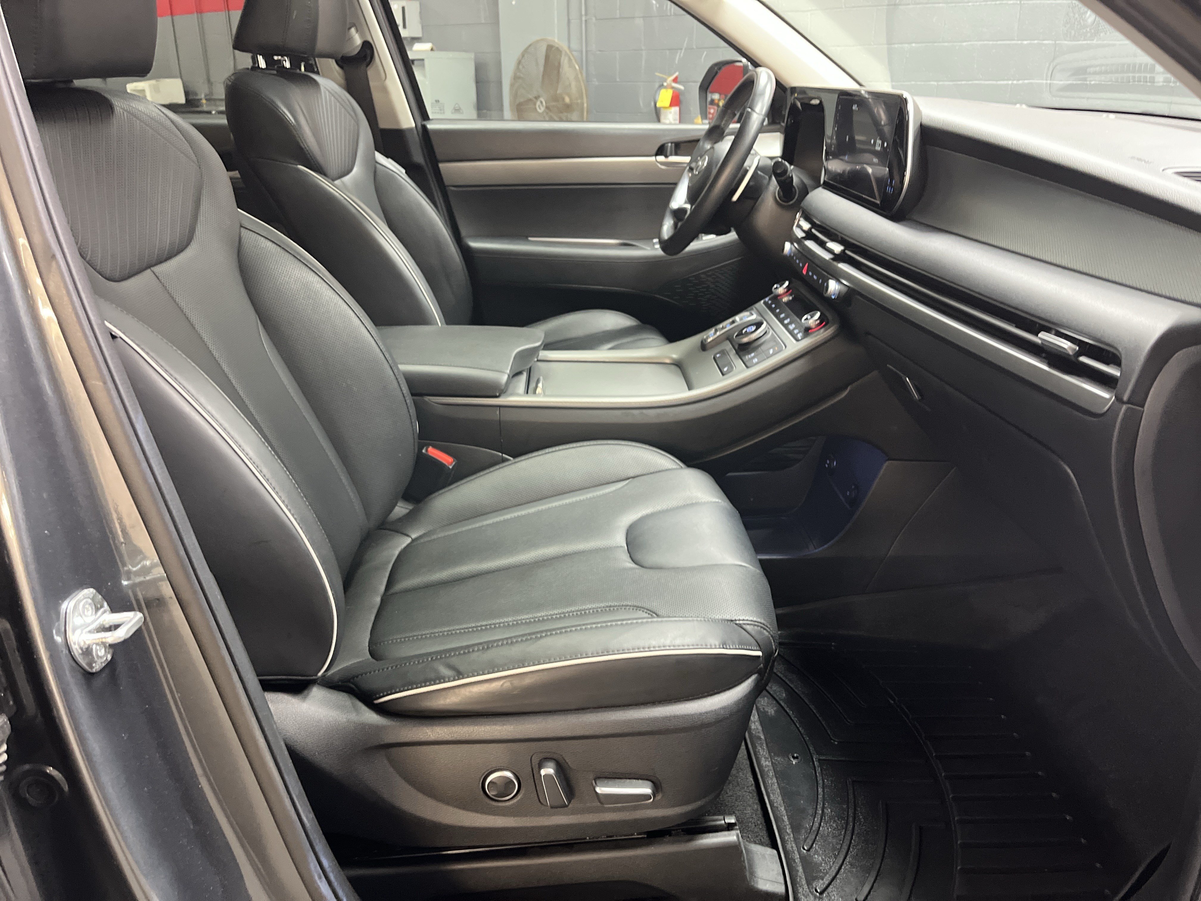 Used 2023 Hyundai Palisade XRT FWD image 34