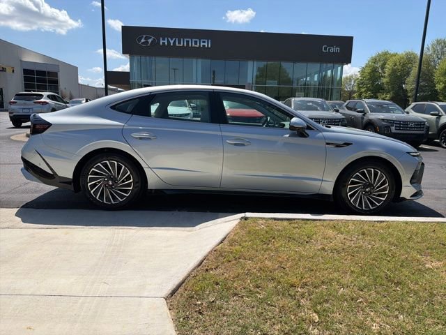 Certified 2024 Hyundai Sonata Limited FWD image 8
