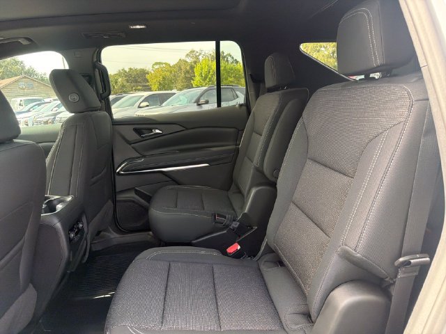 New 2027 Chevrolet Traverse LT w/ Sun and Wheel Package FWD image 21