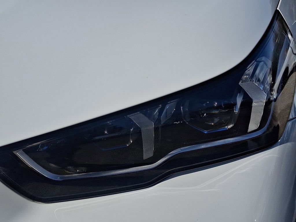 Certified 2026 BMW i5 eDrive40 w/ Executive Package image 10