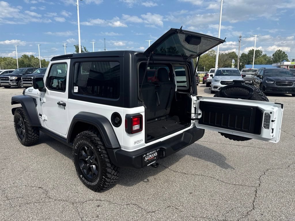 Used 2023 Jeep Wrangler Sport AWD/4WD image 15