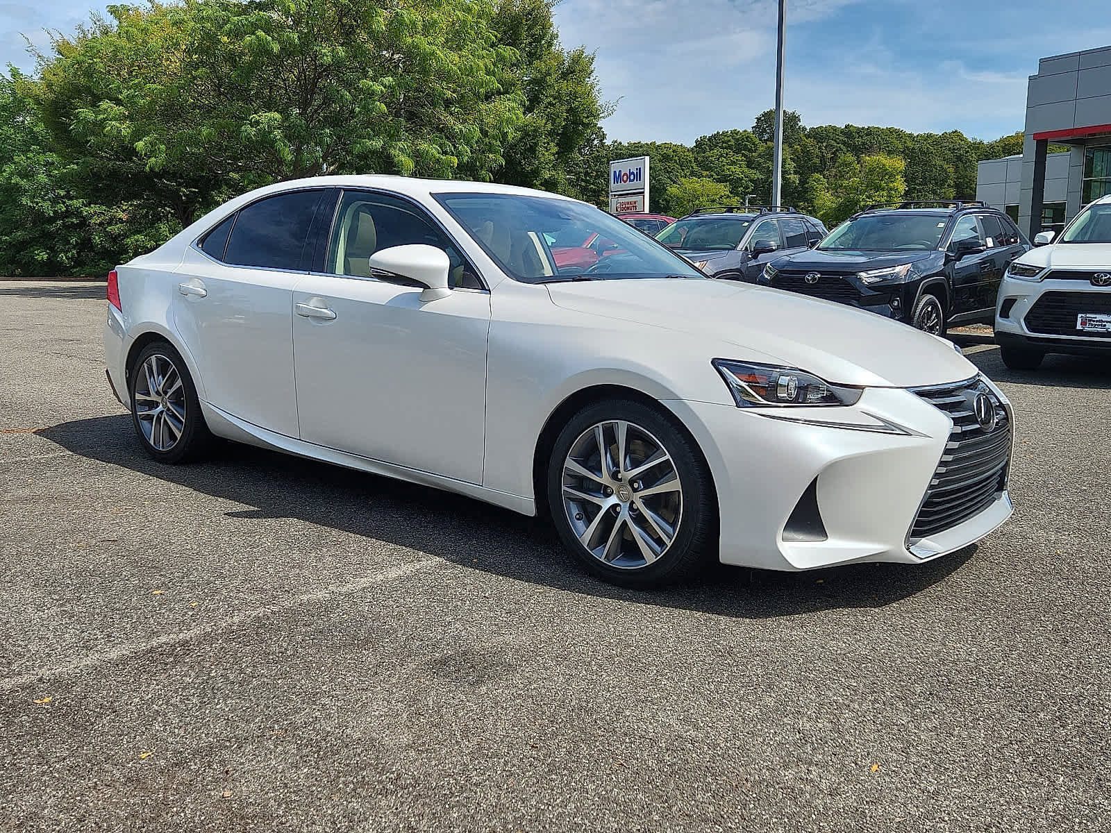 Used 2020 Lexus IS 300 AWD image 4