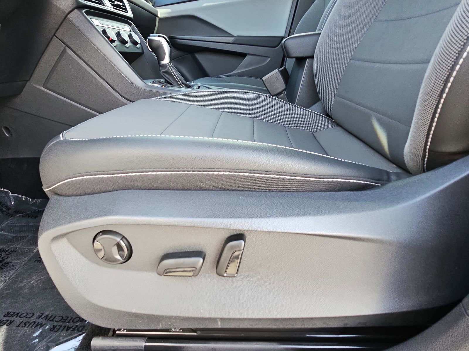 Used 2022 Volkswagen Taos SE image 31