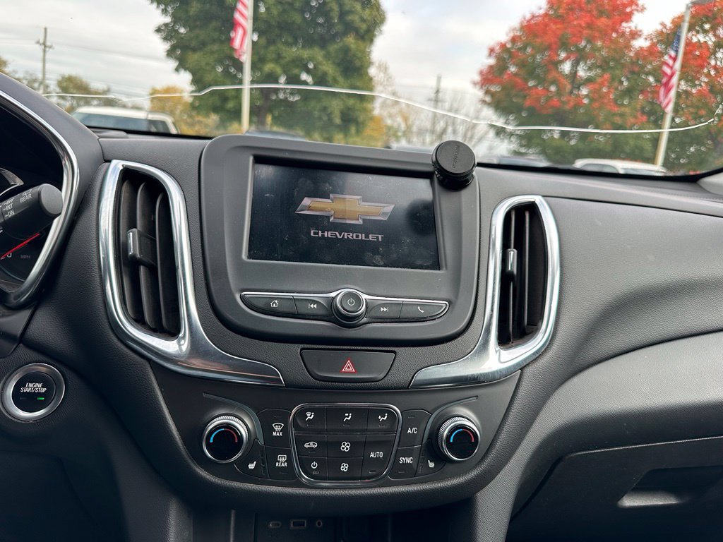 Used 2021 Chevrolet Equinox LT AWD/4WD image 16