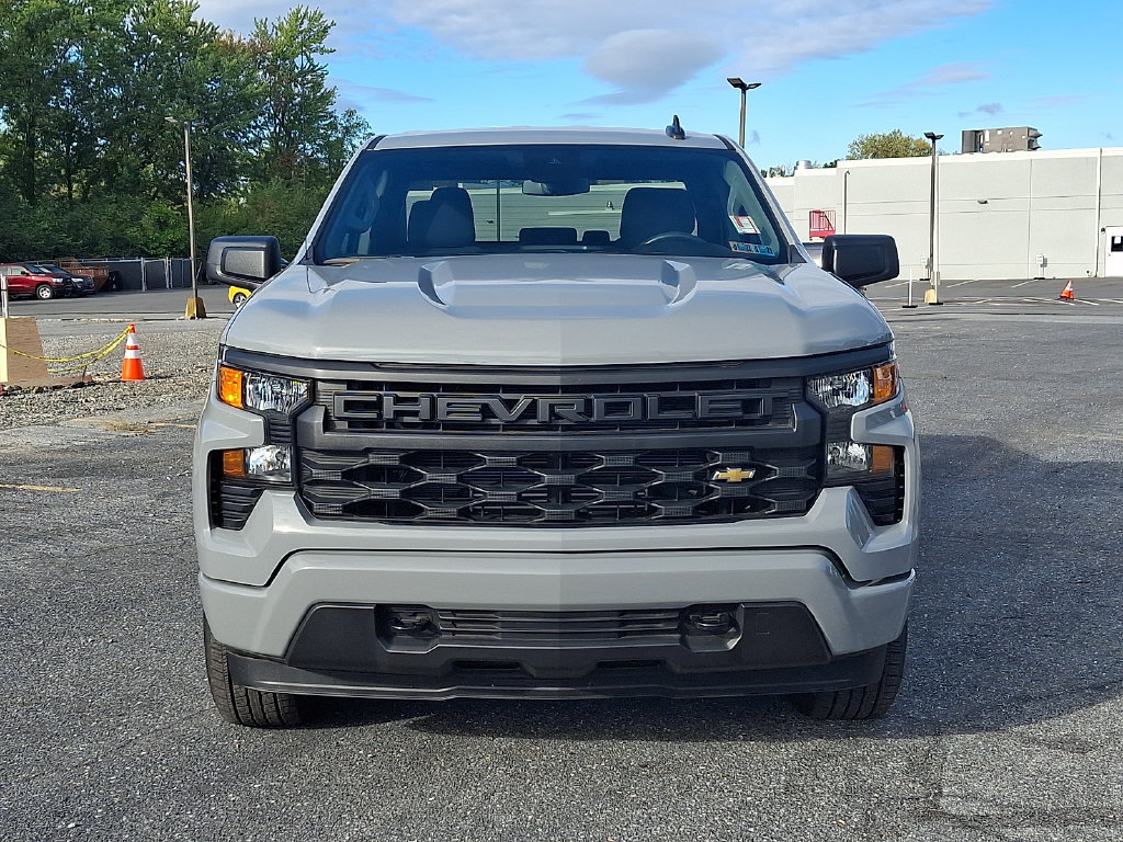 Used 2025 Chevrolet Silverado 1500 Custom AWD/4WD image 2