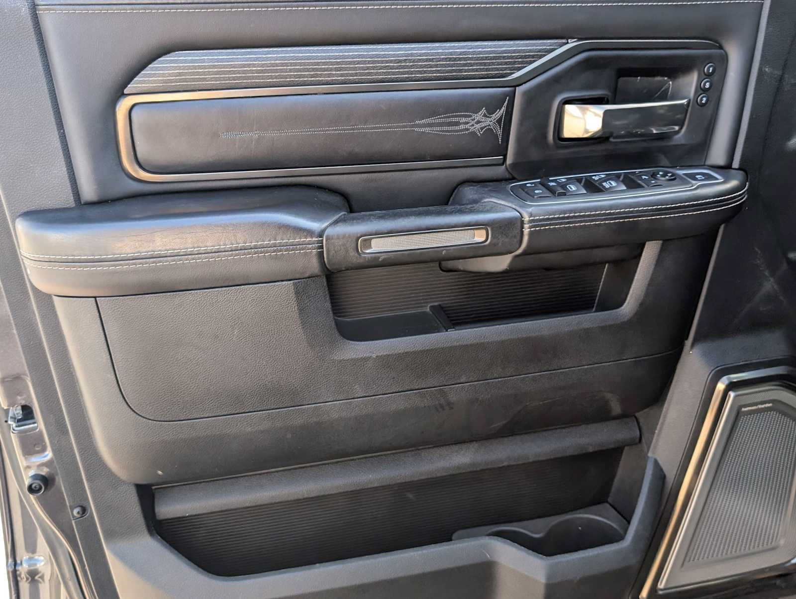 Used 2021 RAM 3500 Limited AWD/4WD image 10