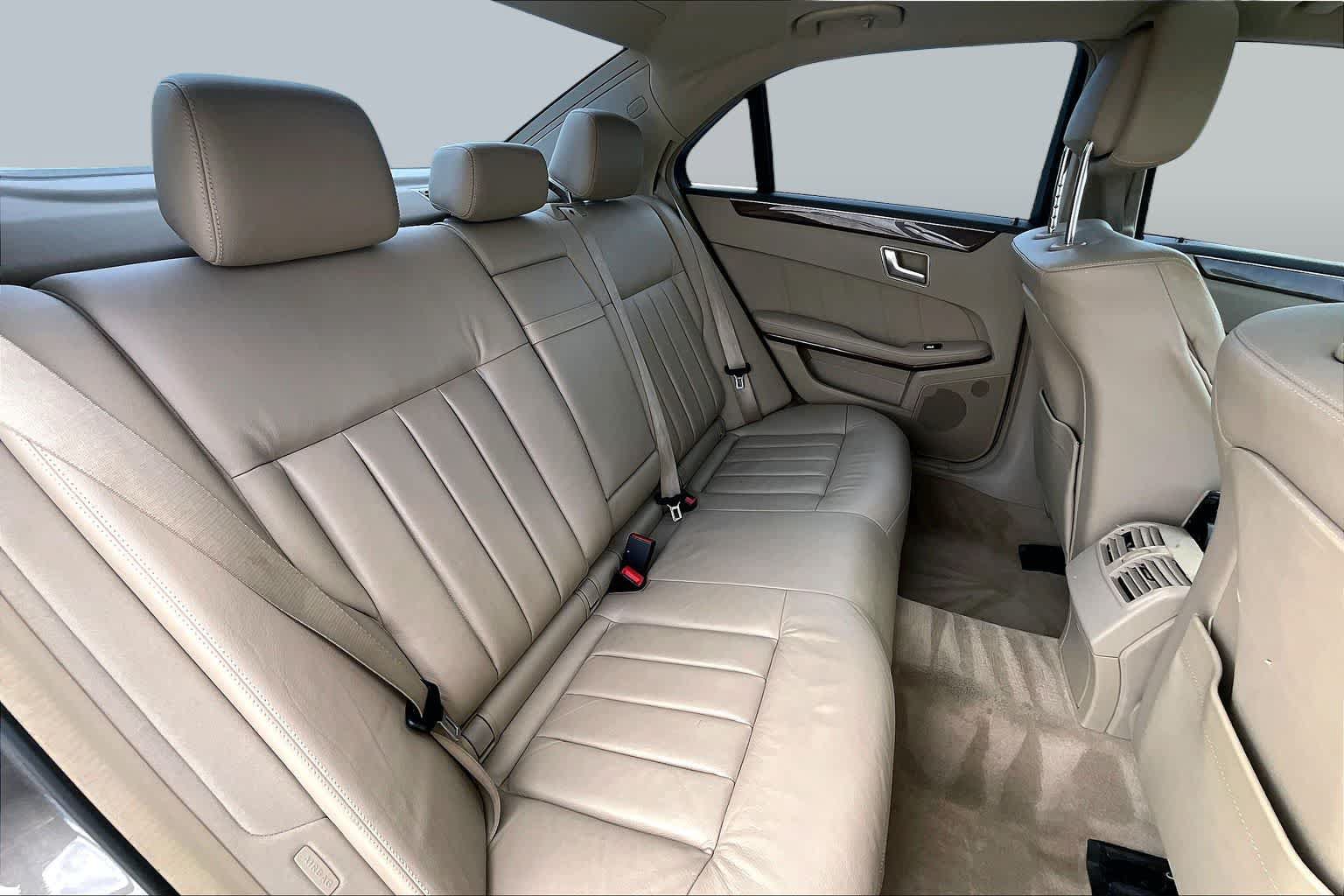 Used 2013 Mercedes-Benz E 350 Sedan image 17