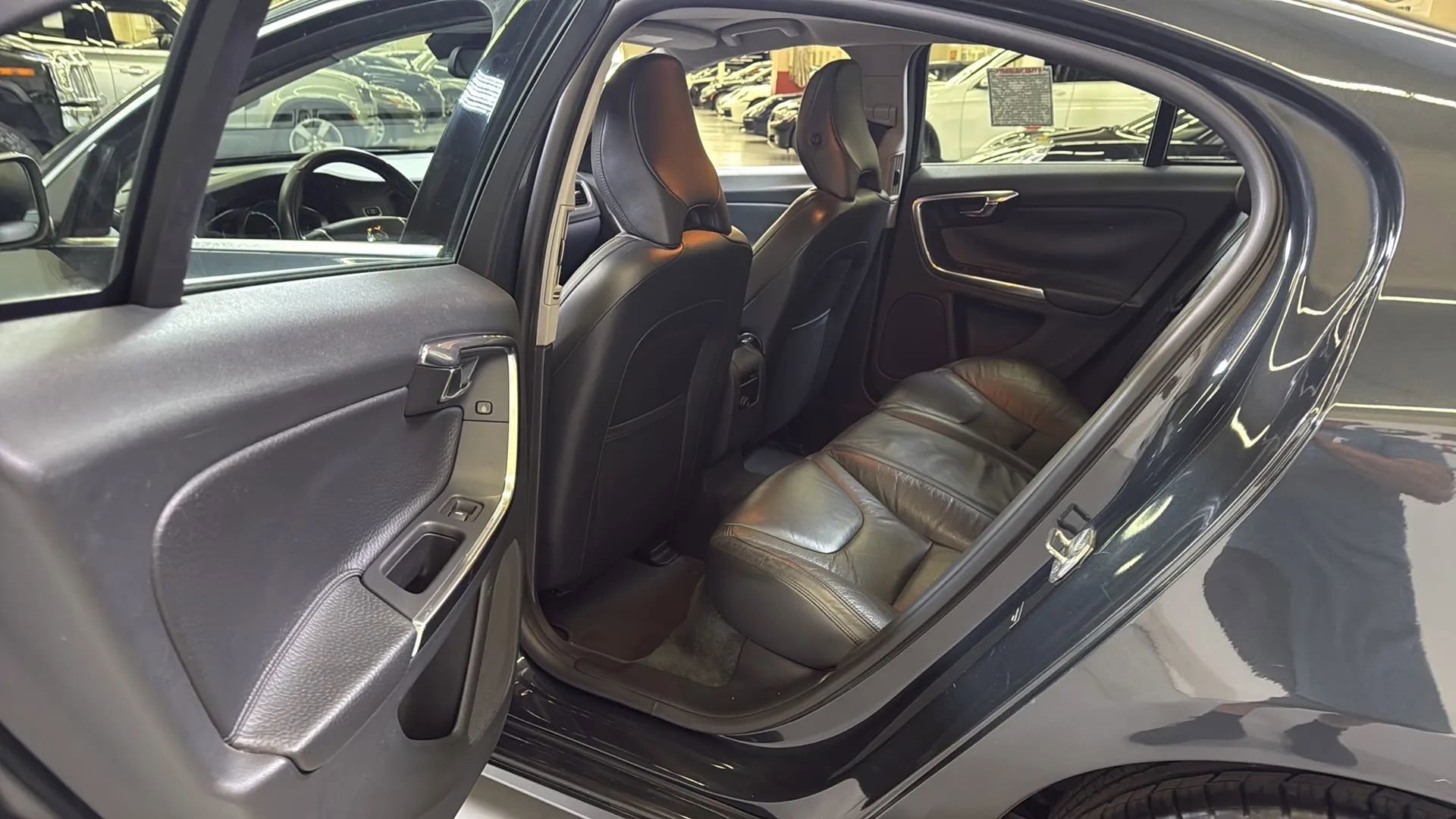 Used 2014 Volvo S60 T5 image 16