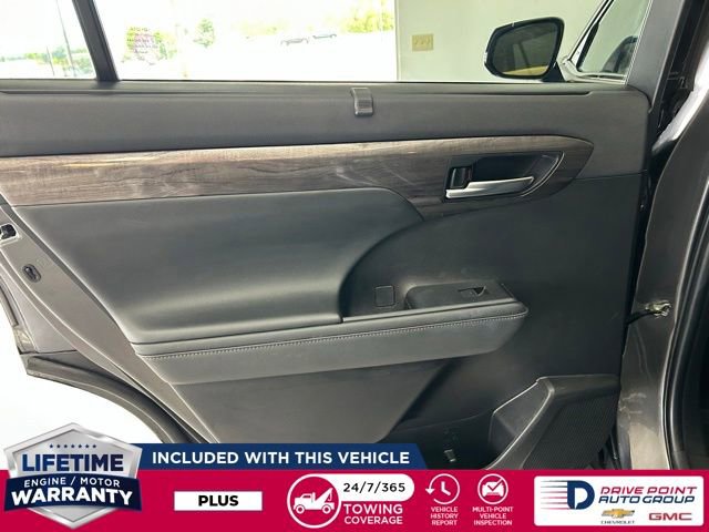 Used 2022 Toyota Highlander Limited AWD/4WD image 21