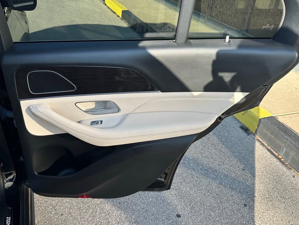 Used 2022 Mercedes-Benz GLE 350 4MATIC image 23