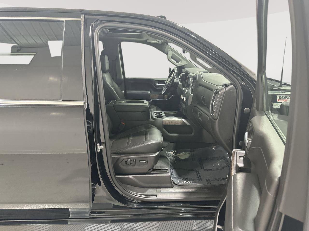 Used 2022 GMC Sierra 2500 Denali w/ Denali Ultimate Package image 28